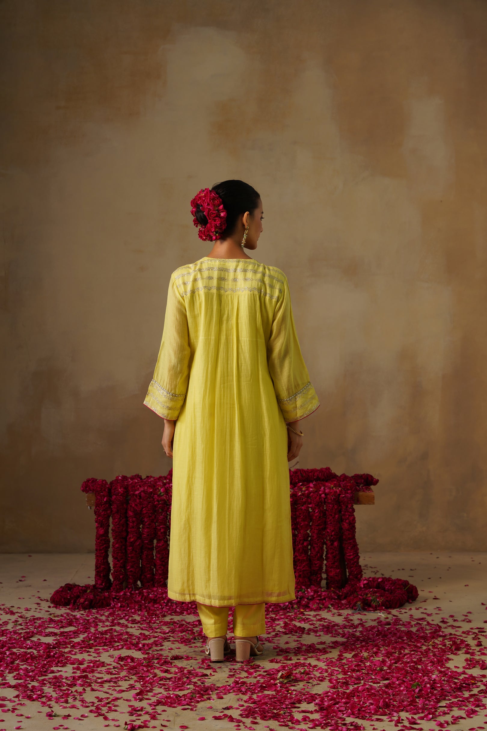 Mehekti Lemon Chandbali Mul Chanderi Kurta Set
