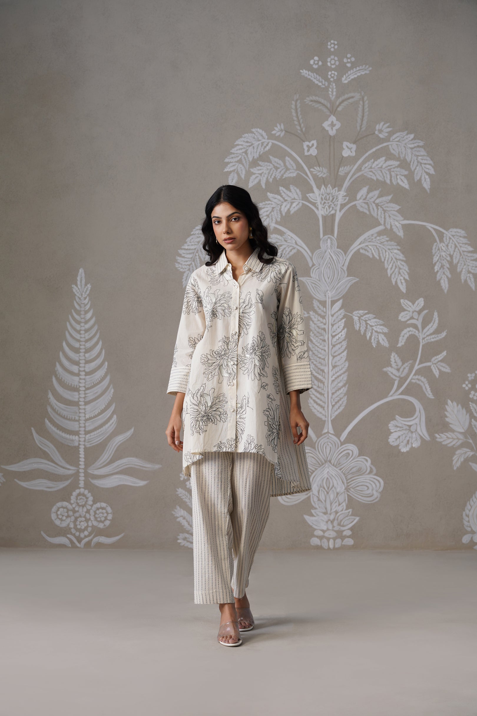 Meherban Black and White Cotton Set