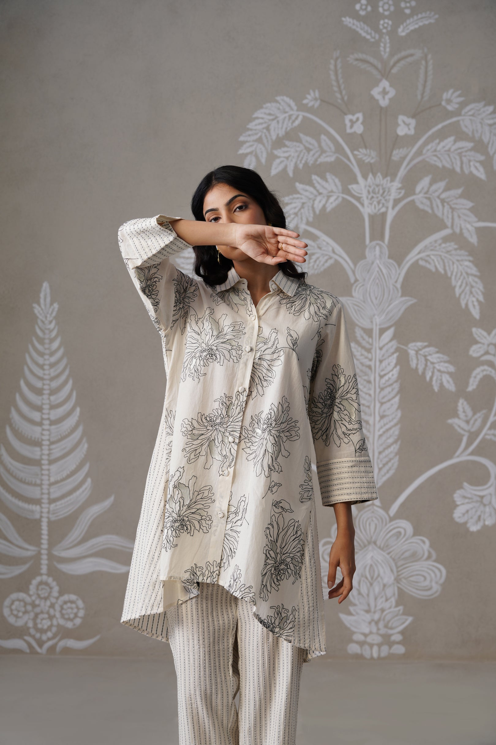 Meherban Black and White Cotton Set