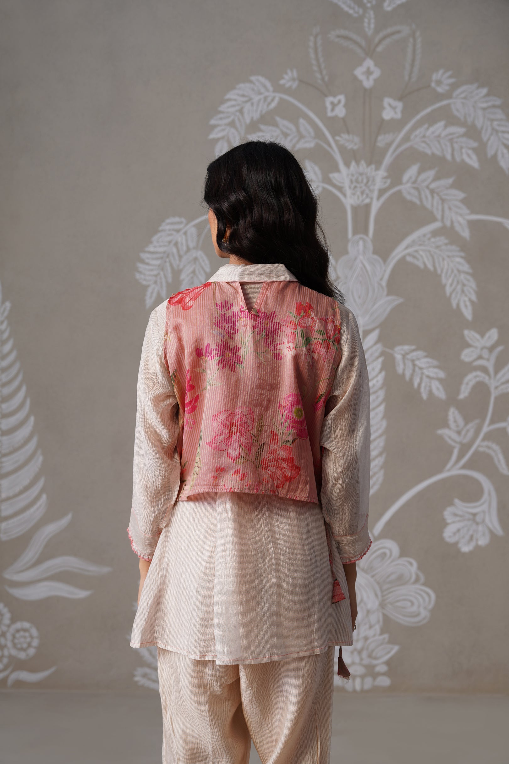 Meherban Crushed Tissue Pink Printed Short Jacket Set