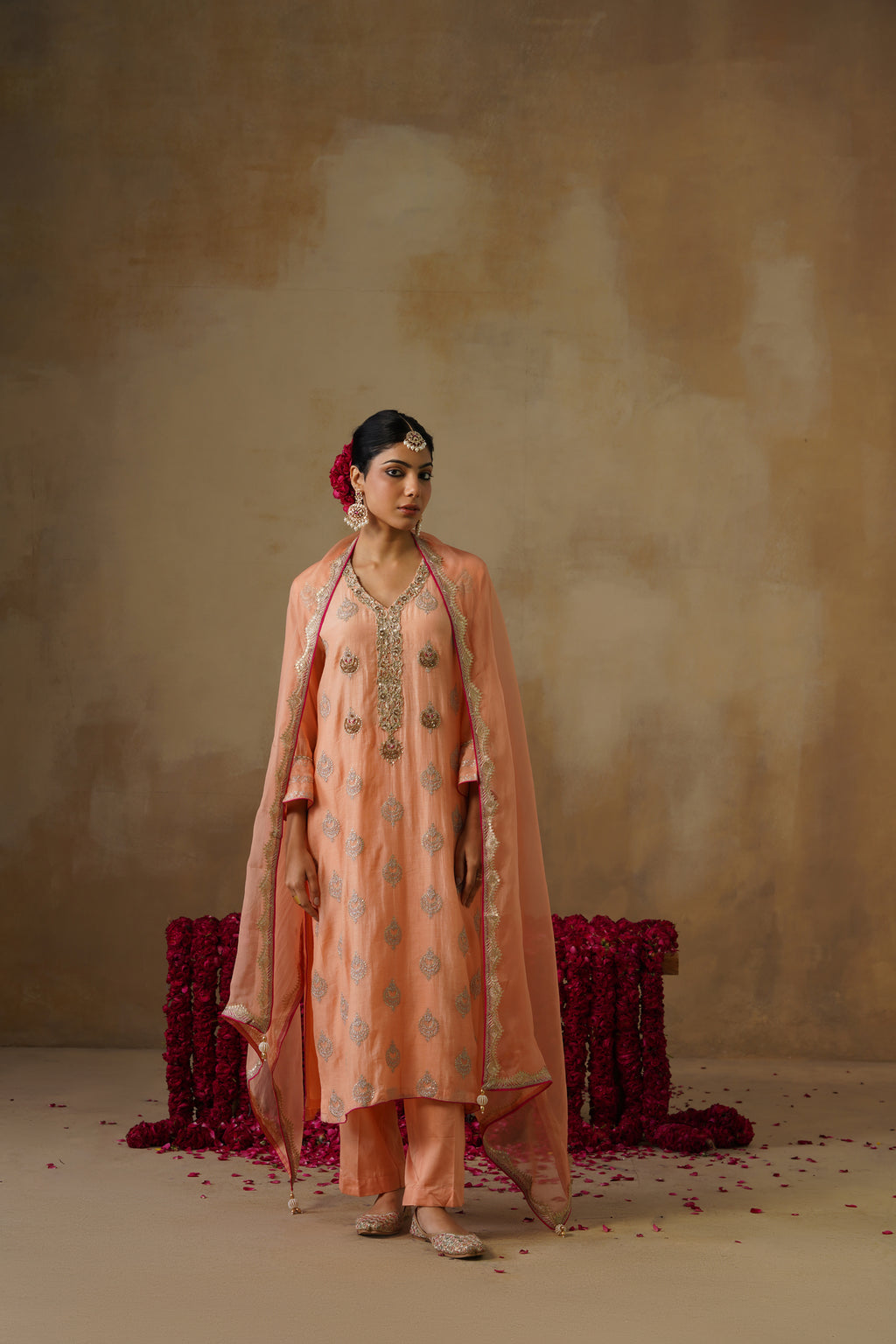 Mehekti Peach Chandbali Mul Chanderi Kurta Set