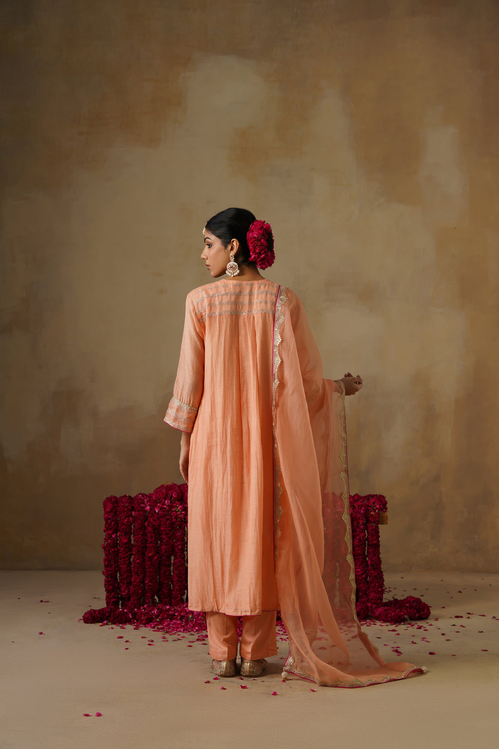 Mehekti Peach Chandbali Mul Chanderi Kurta Set