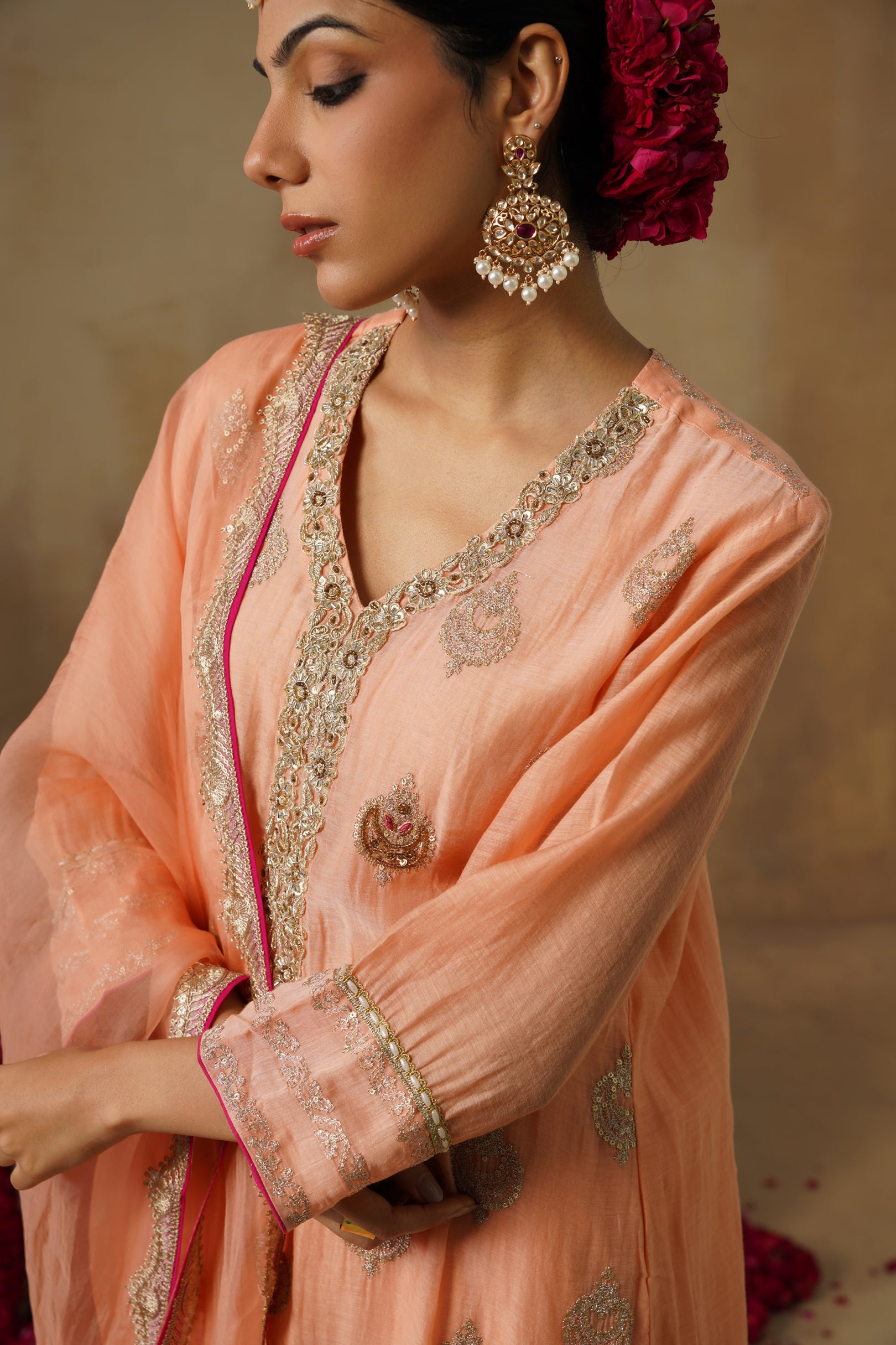 Mehekti Peach Chandbali Mul Chanderi Kurta Set